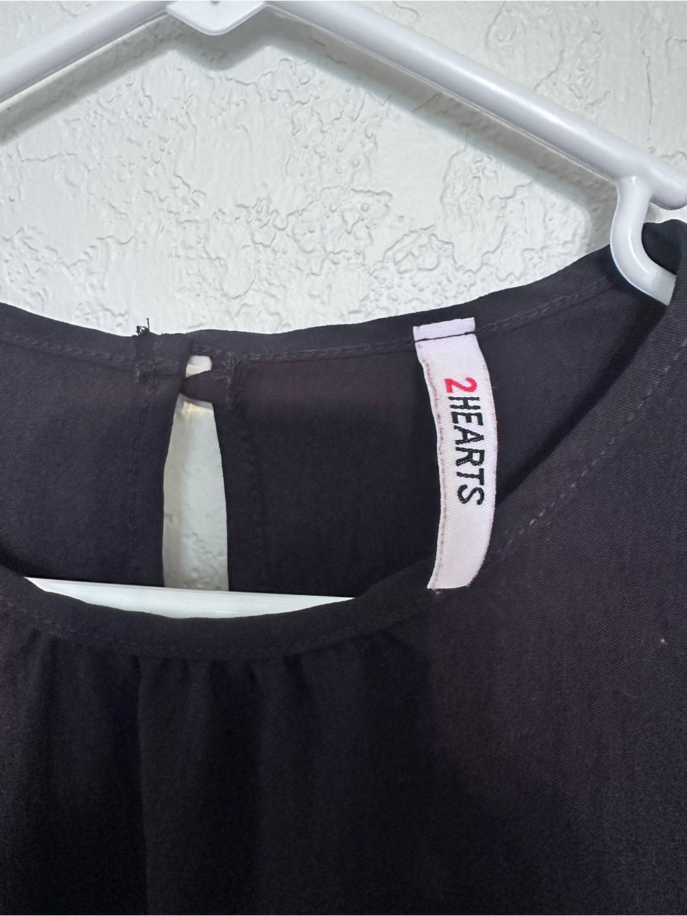Long-Sleeve Black Shift Dress with Subtle Front Pleat - Picture 2 of 4